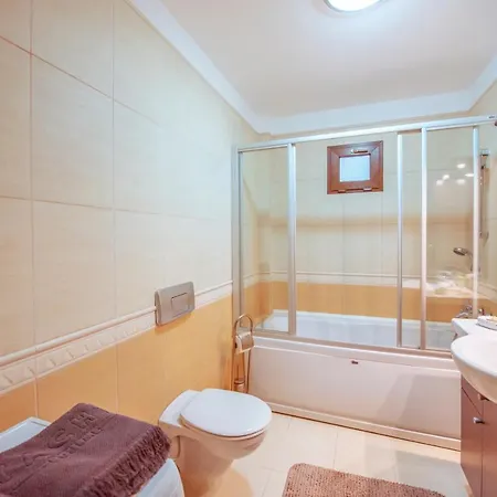Luxury Marina House فتحية